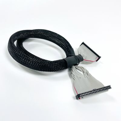 2.54 มิลลิเมตร Pitch Black Ribbon Flat Cable กับ UL2651 28awg เครื่องเชื่อม IDC