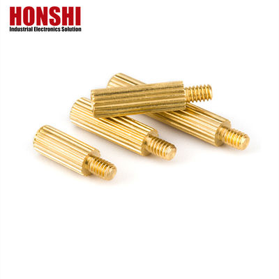 ชายทองแดง Spacer Studs กับเมตร Thread ภายในภายนอก Knurled Standoff ที่กําหนดเอง