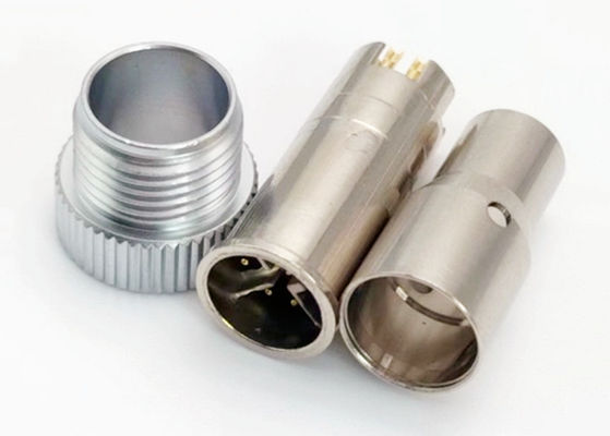 M12 8Pin X-Code Circular Connector Plug Shield หลังสกรูพานิลการติดตั้ง PG9 สําหรับสัญญาณติดตาม Cat6a Ethernet