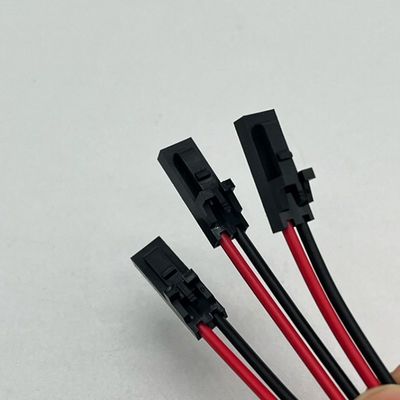 โมเล็กซ์ 2.54mm 2P ผู้หญิงเชื่อมต่อ M4 ทอมินอลกลมด้วยสายไฟ UL1007 22AWG