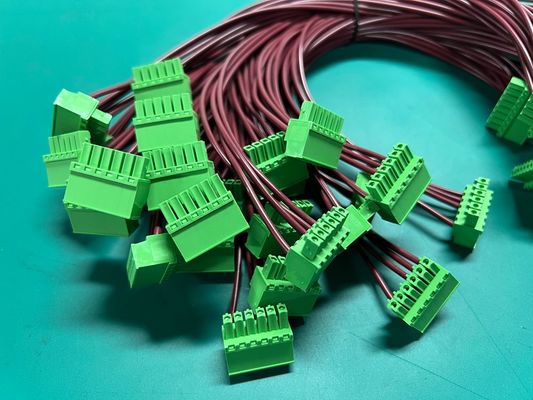 OEM สายไฟฟ้าความยาว เครื่องอุตสาหกรรม 5.08 มิลลิเมตร ปลายบล็อก สีเขียว สายไฟฟ้าและสายไฟฟ้าการประกอบ 0.5M 1M 100% การตรวจสอบ
